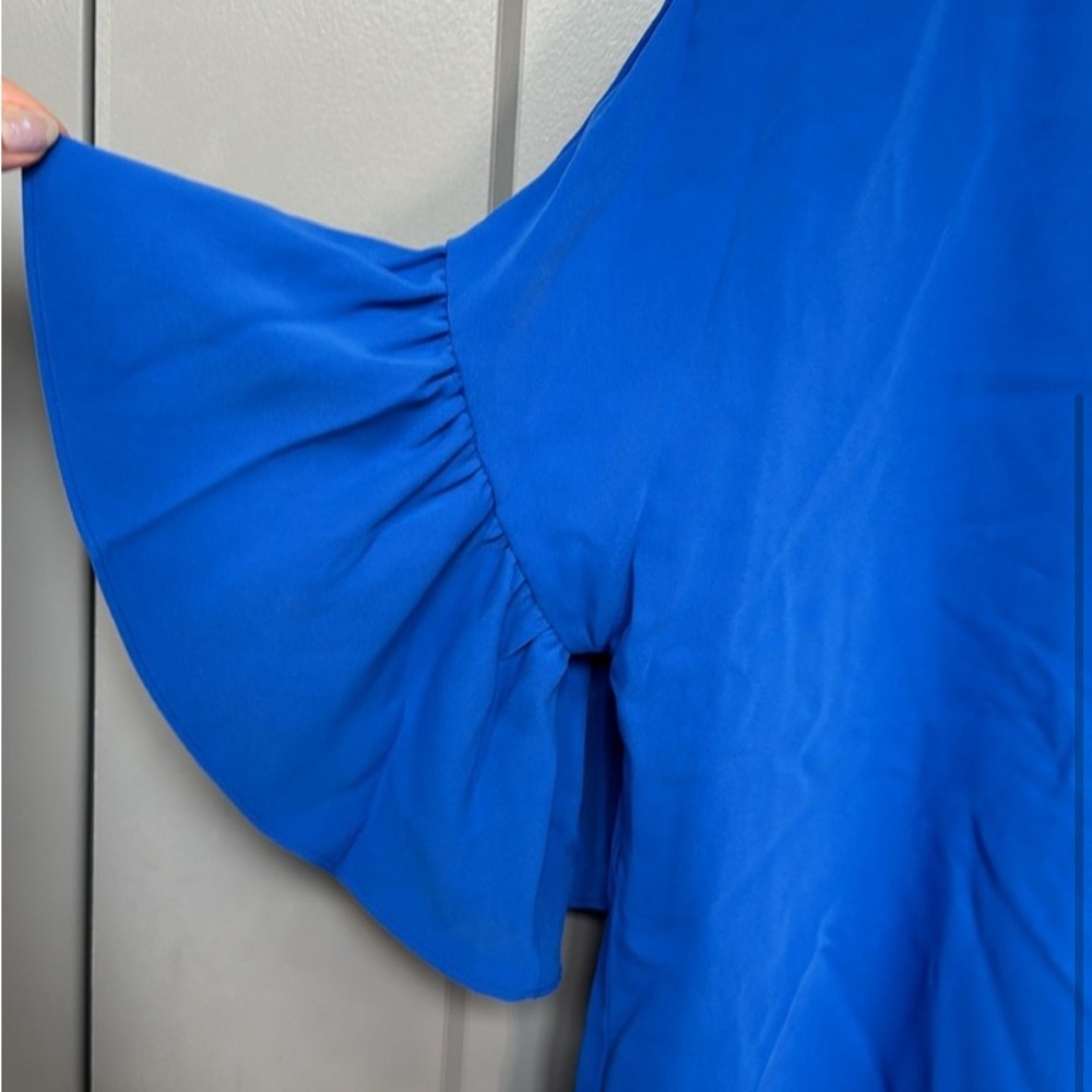 Amanda U. Uprichard Blue Ruffle Sleeve Top NWOT - Picture 3 of 3